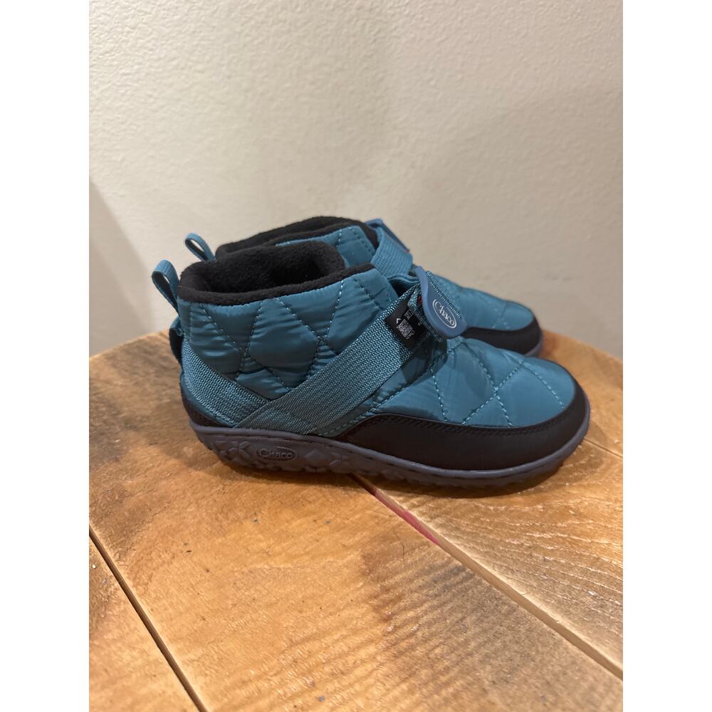 Chaco Boys Ramble Puff shoes  blue size 1.5 new